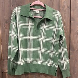 Max Studio Green Plaid Sweater